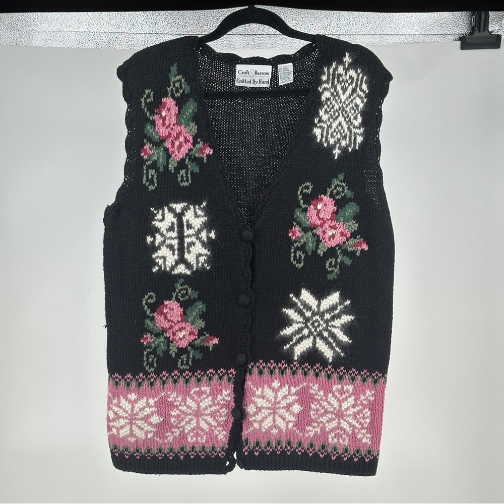 Black and Pink Women's Large Sweater Vest Cottagecore Grannycore Feminine Floral